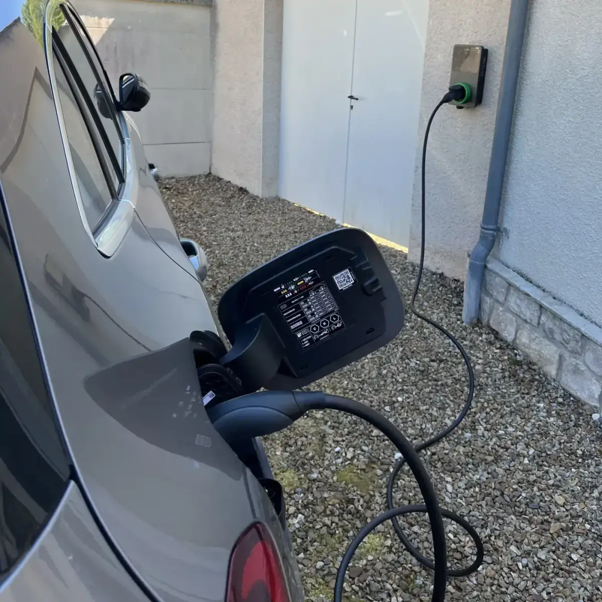 Borne de recharge IRVE à Meaux Borne de recharge IRVE à Meaux